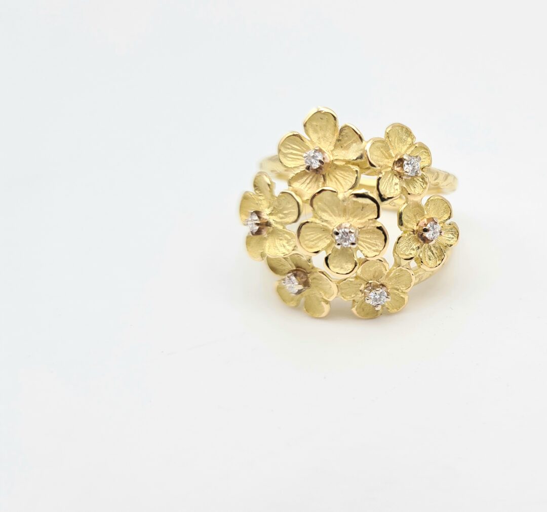 Anello Fiore In Oro 750 Giallo E Diamanti - immagine 2