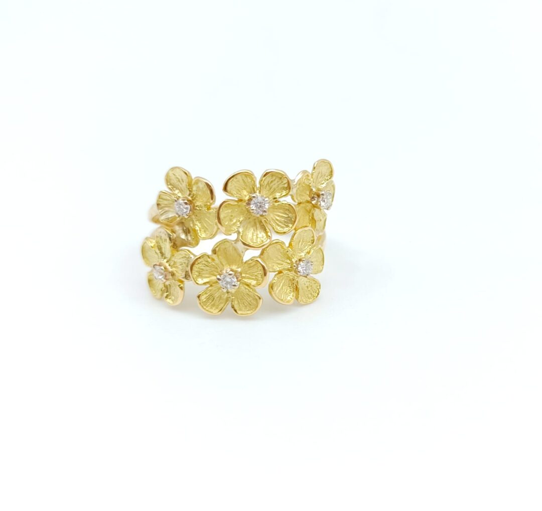 Anello Fiore In Oro 750 Giallo E Diamanti - immagine 2