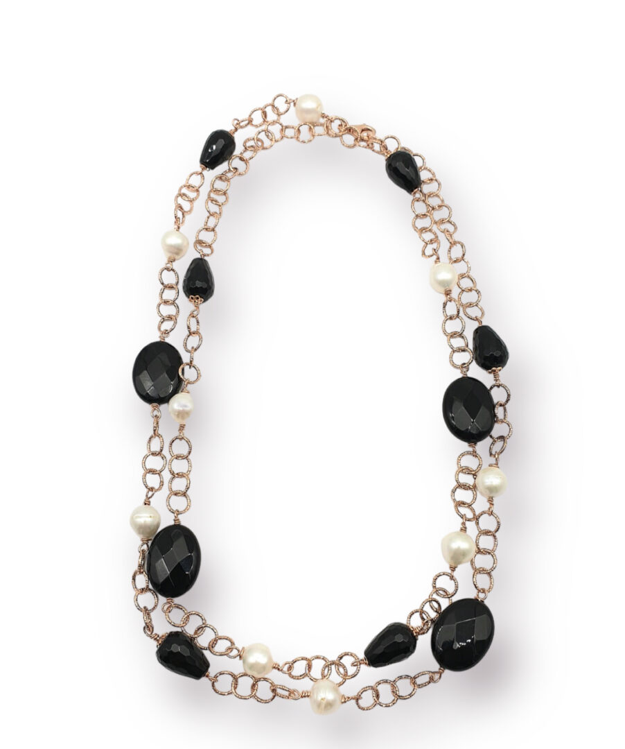 Collana Lunga in Argento Rosa con Perle e Onice Nero