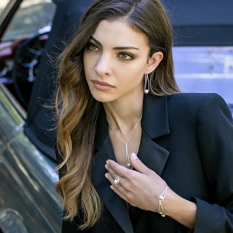 Orecchini Giulia Pendenti In Argento Athena con Perle OR7696 - immagine 2