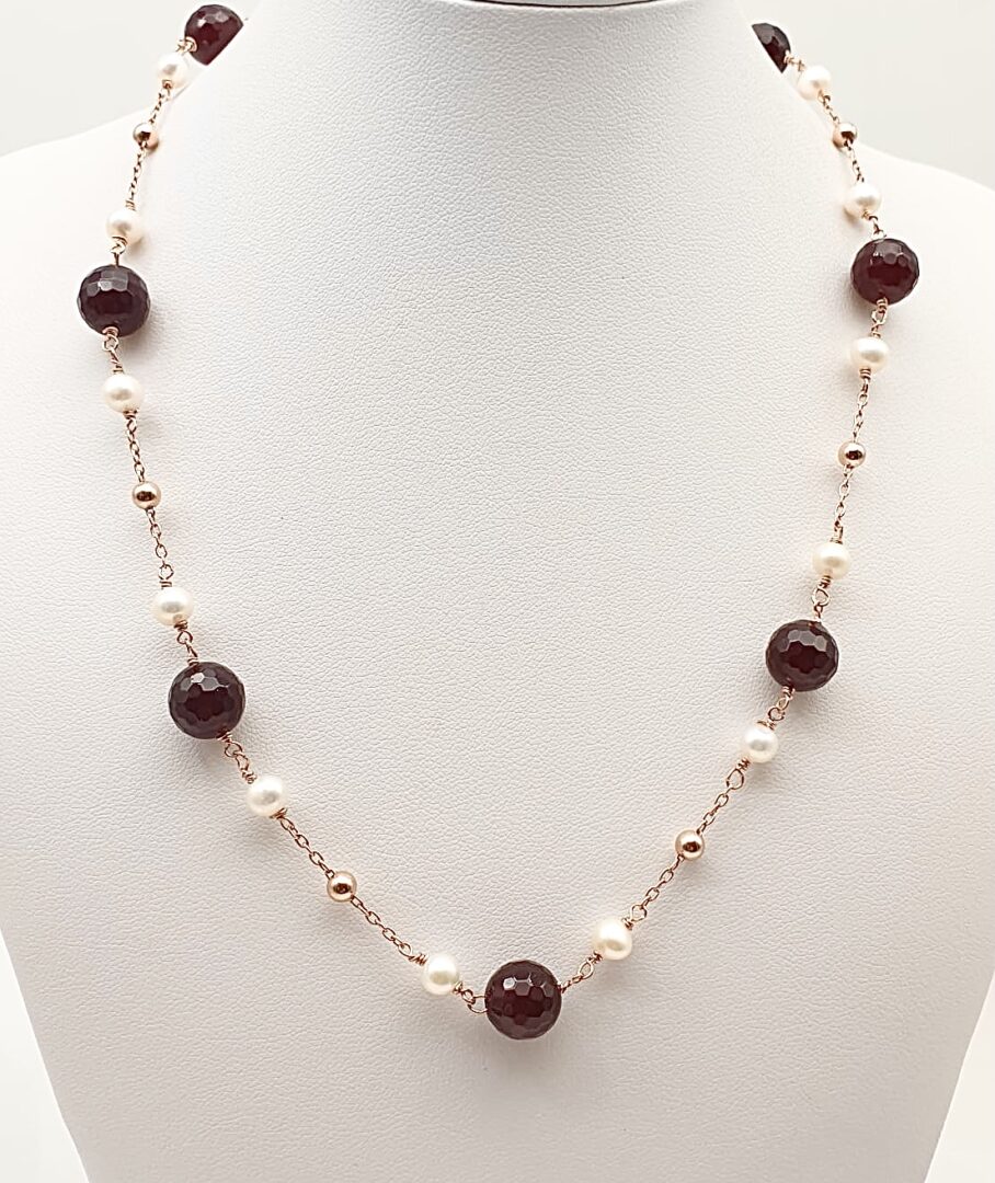 Collana Lunga In Argento Rosa con Agata Ruby e Perle d’acqua Dolce