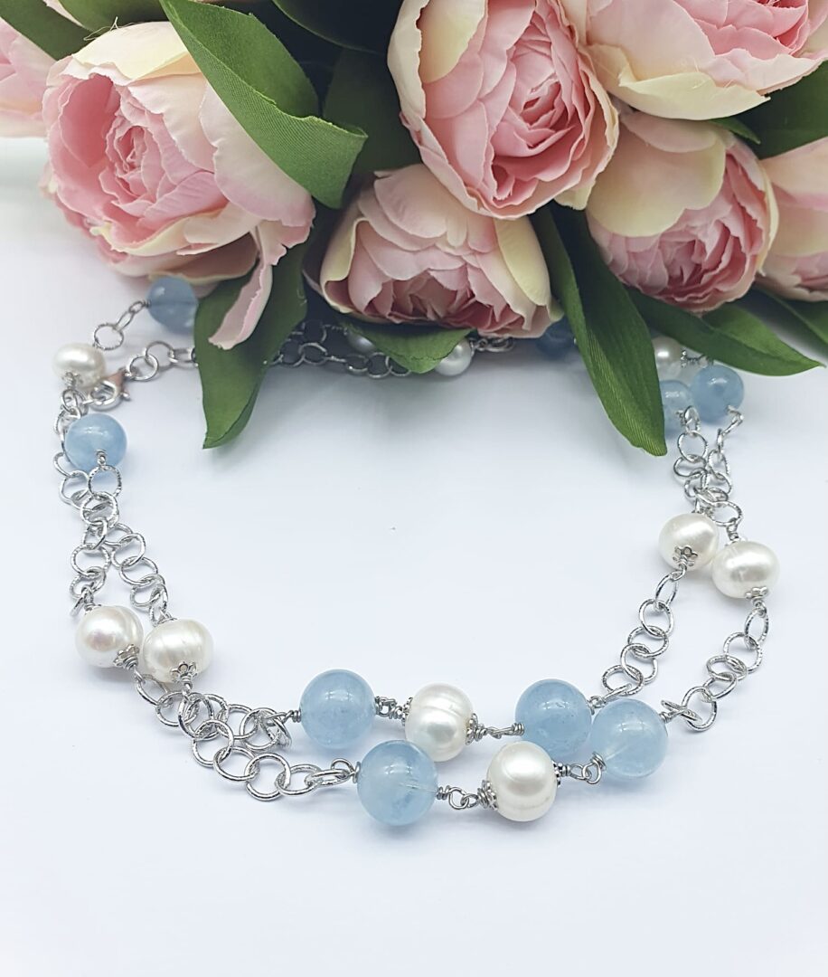 Collana Lunga In Argento Rodiato Con Acquamarina Tonda e Perle d’Acqua Dolce