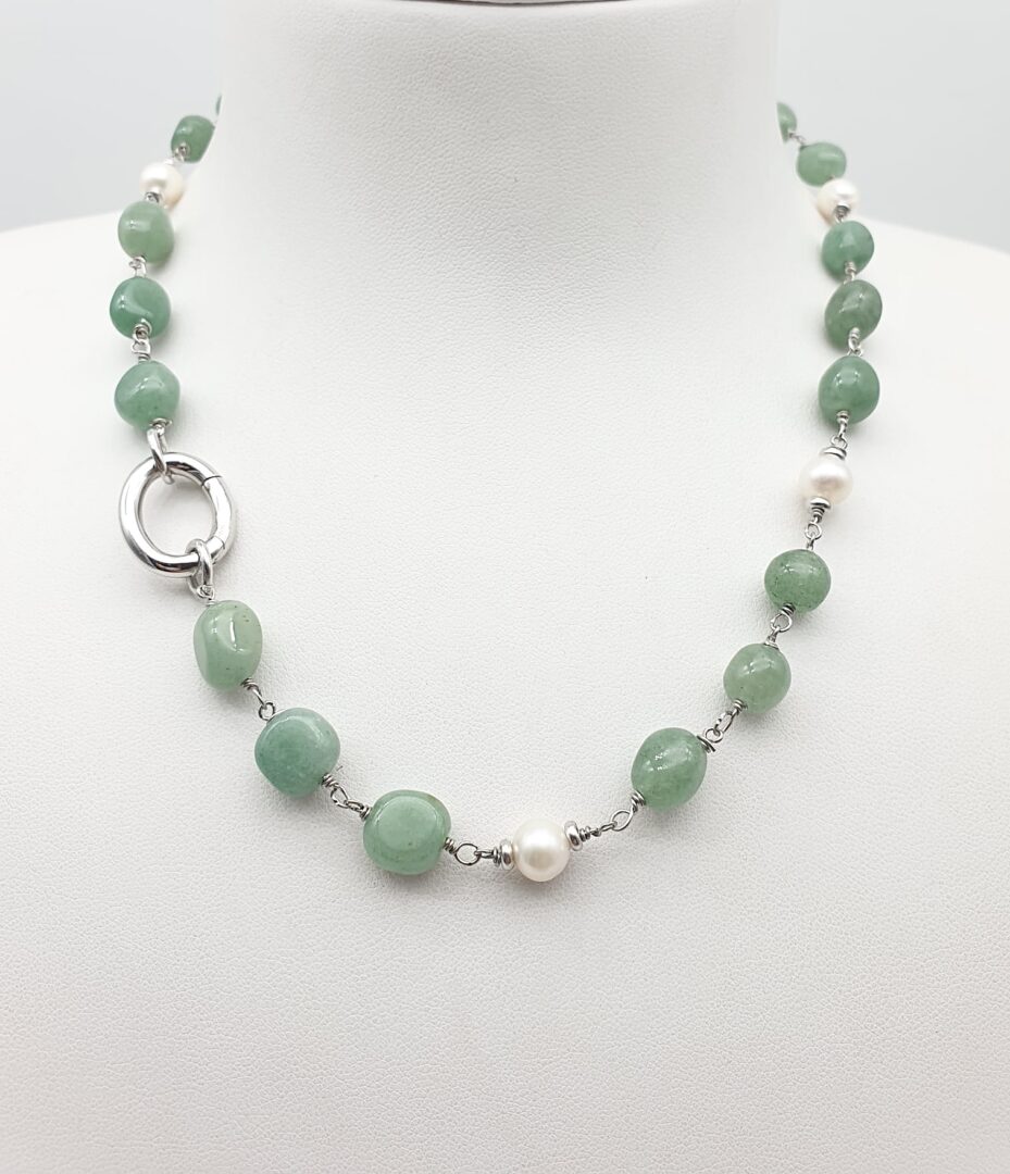 Collana Girocollo In Argento Rodiato con Avventurina Verde e Perle d’acqua Dolce - immagine 2