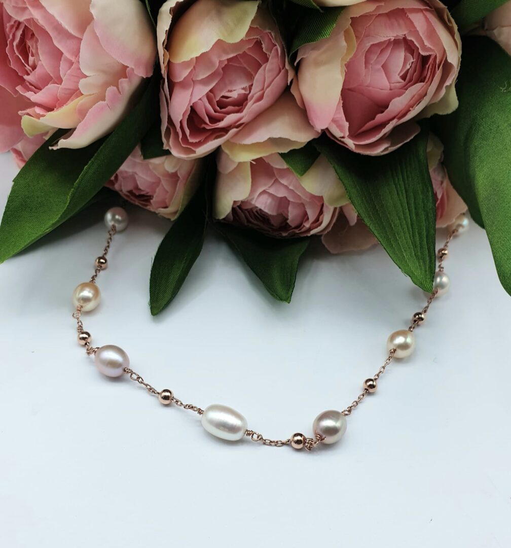 Collana In Argento Rosa Con Perle Multicolor